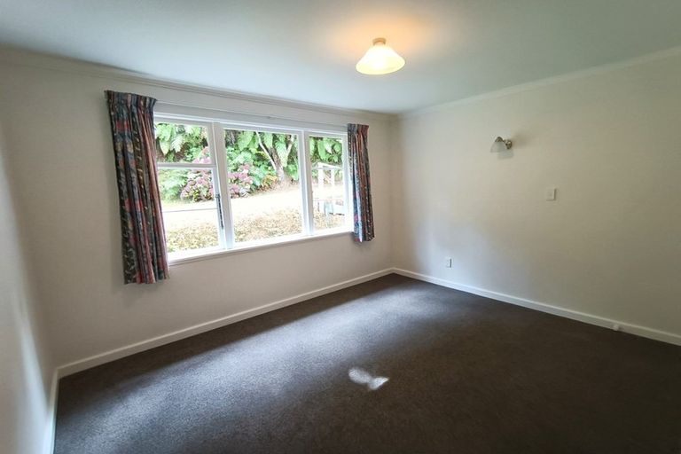 Photo of property in 139 Kamahi Street, Stokes Valley, Lower Hutt, 5019