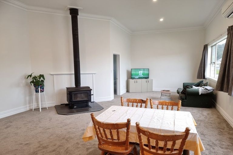 Photo of property in 81 Marsden Road, Greymouth, 7805