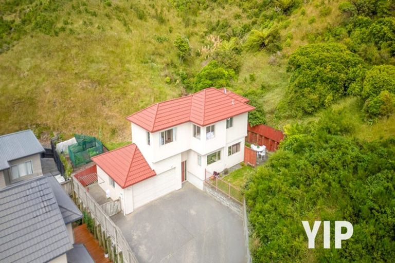 Photo of property in 50 Erlestoke Crescent, Churton Park, Wellington, 6037