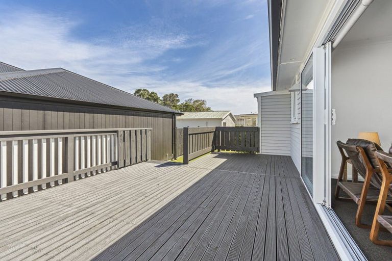 Photo of property in 254 Coronation Avenue, Welbourn, New Plymouth, 4310