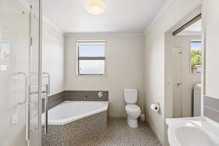 Photo of property in 34 Molyneux Avenue, Cromwell, 9310