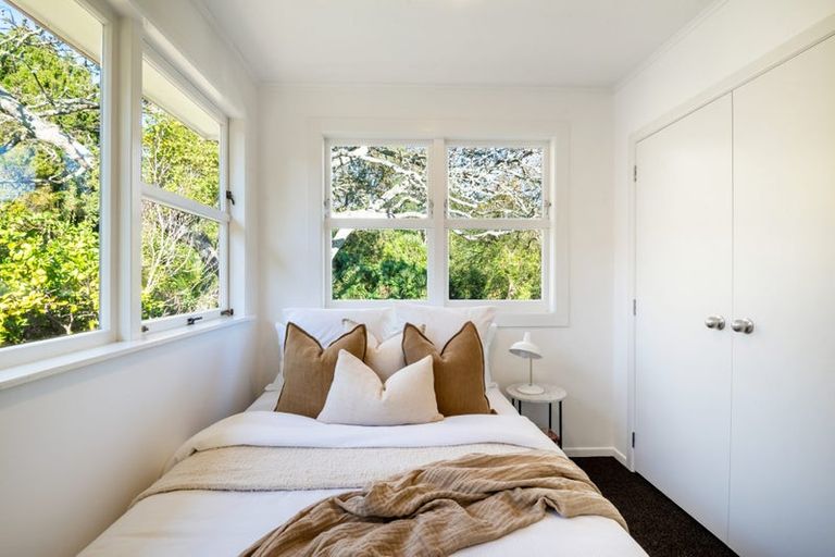 Photo of property in 132 Lancaster Road, Beach Haven, Auckland, 0626