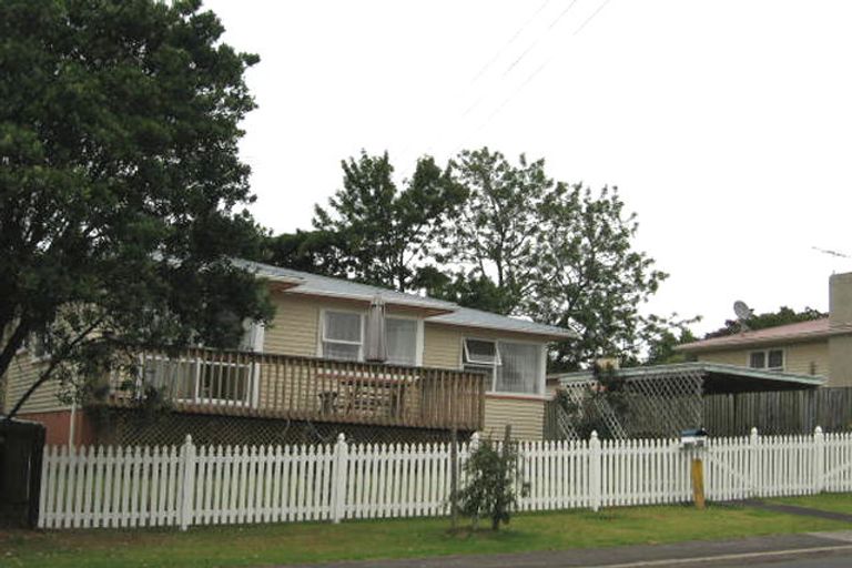 Photo of property in 305 Beach Haven Road, Birkdale, Auckland, 0626