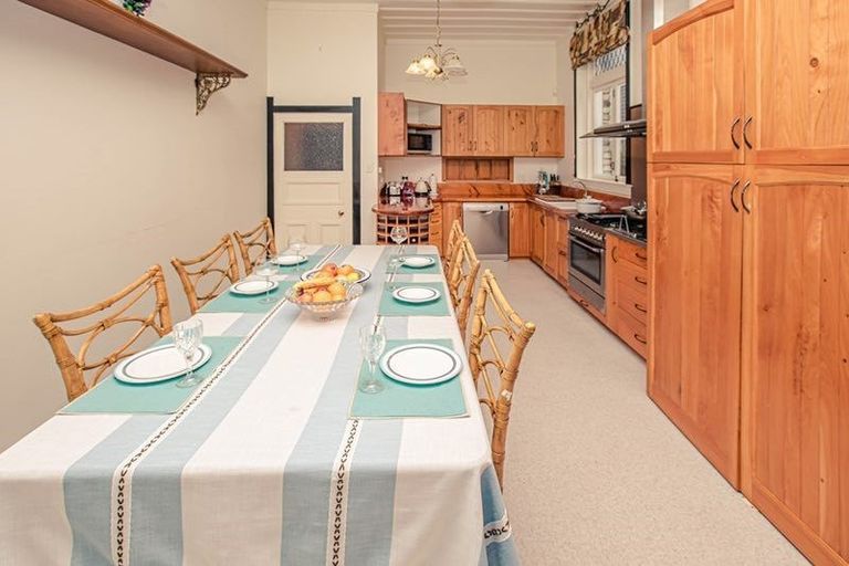 Photo of property in 15 Norwood Road, Bayswater, Auckland, 0622