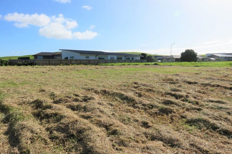 Photo of property in 40 Sunset Drive, Baylys Beach, 0377