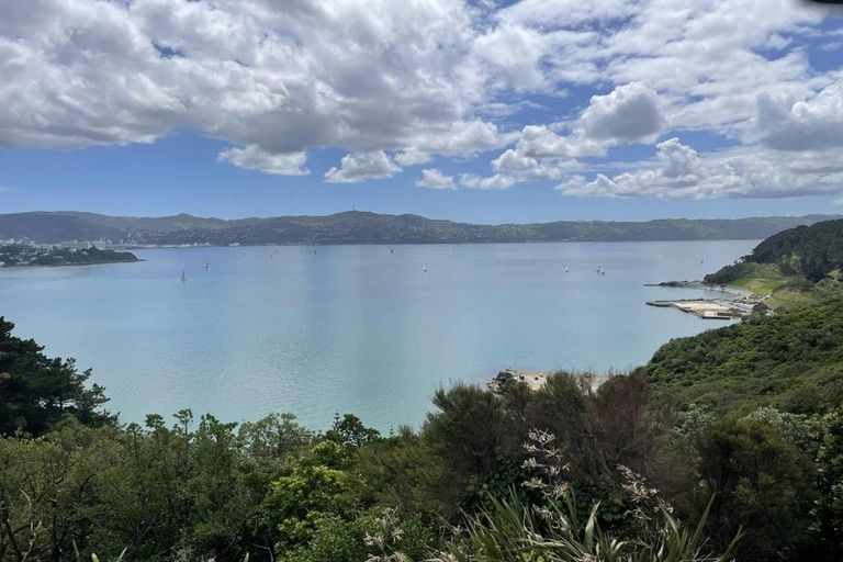 Photo of property in 12 Countess Close, Maupuia, Wellington, 6022