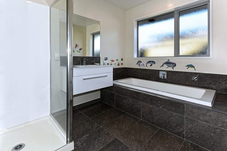 Photo of property in 21 Edie Street, Wigram, Christchurch, 8042