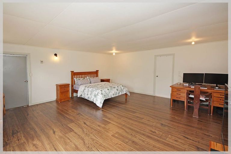 Photo of property in 296 Motuiti Road, Foxton, 4891