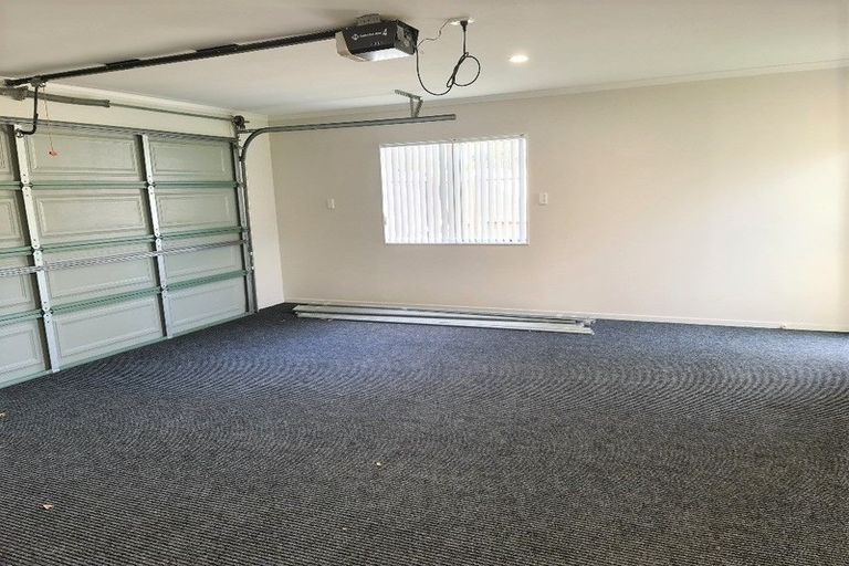 Photo of property in 71 Medvale Avenue, Flat Bush, Auckland, 2019