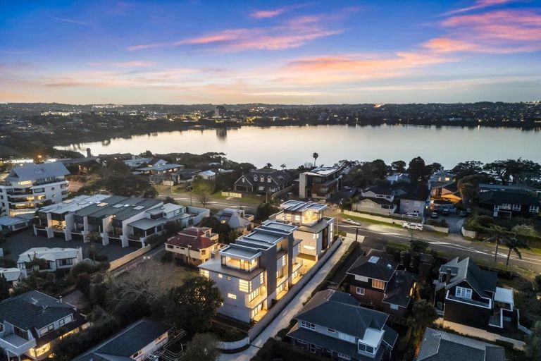 Photo of property in 16a Killarney Street, Takapuna, Auckland, 0622