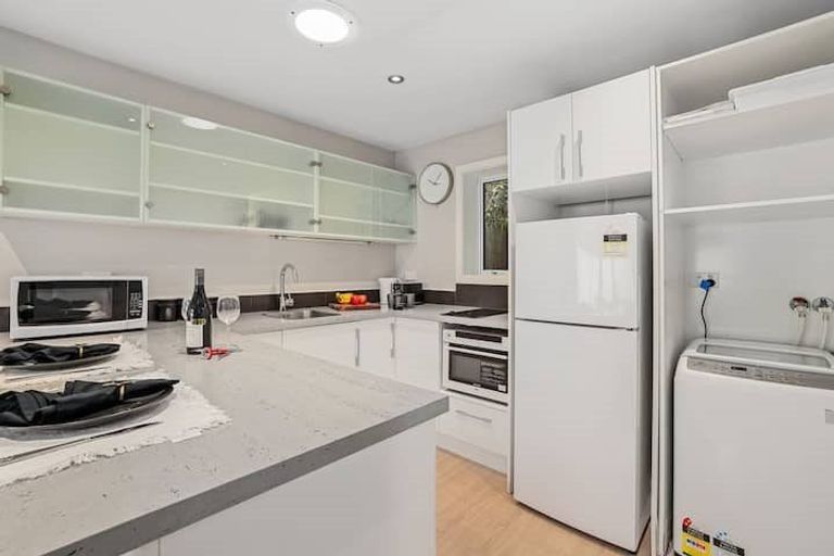 Photo of property in 9a Quinton Place, Bishopdale, Christchurch, 8053