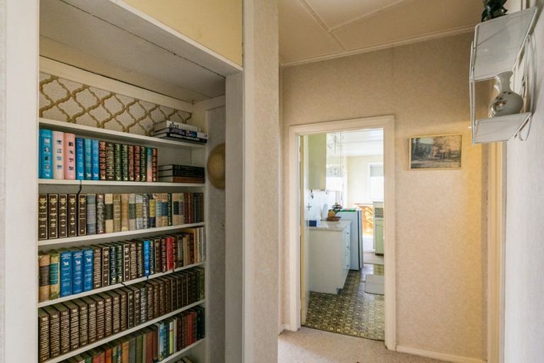 Photo of property in 38 Tollemache Road East, Longlands, Hastings, 4122