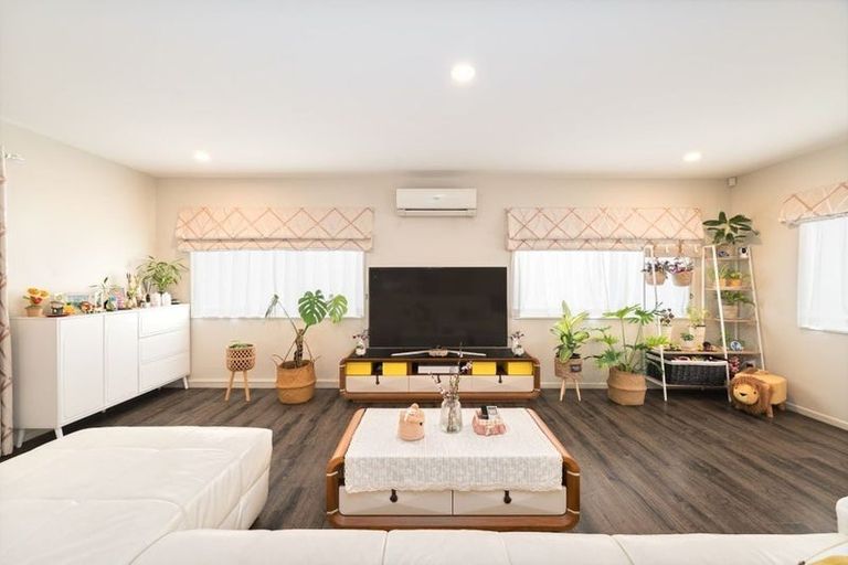 Photo of property in 63a Tirimoana Road, Te Atatu South, Auckland, 0602