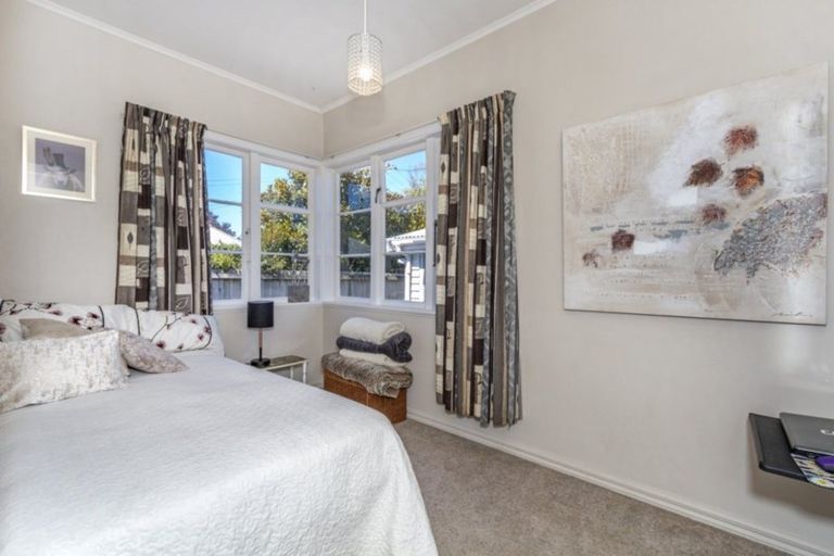 Photo of property in 2 Swynford Lane, Spreydon, Christchurch, 8024