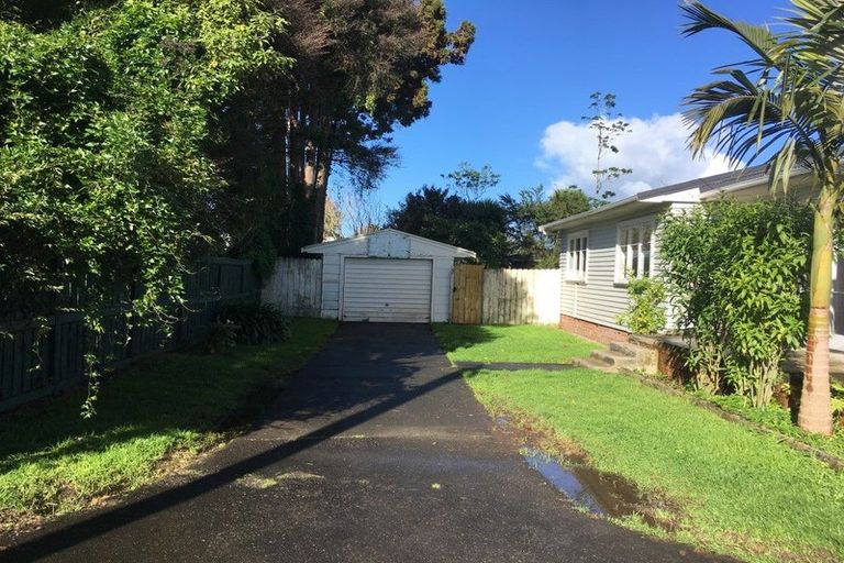 Photo of property in 26 Rathgar Road, Henderson, Auckland, 0610