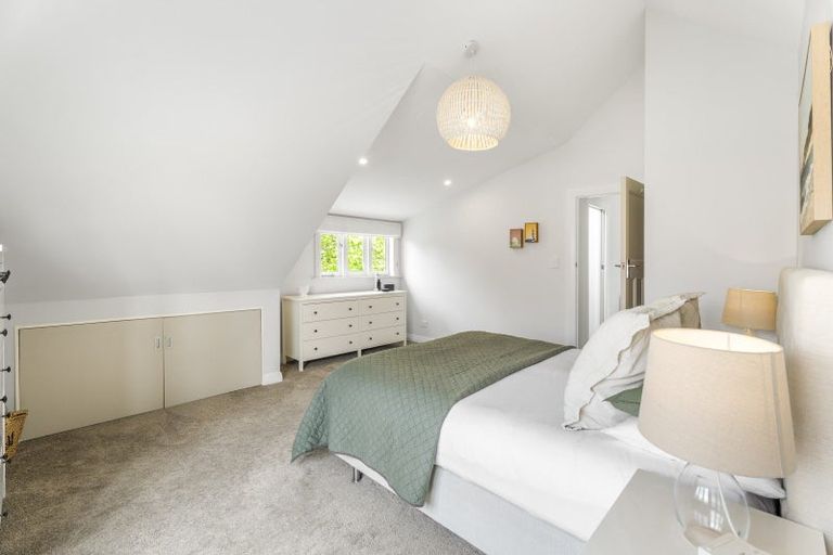 Photo of property in 9a North Avenue, Narrow Neck, Auckland, 0624