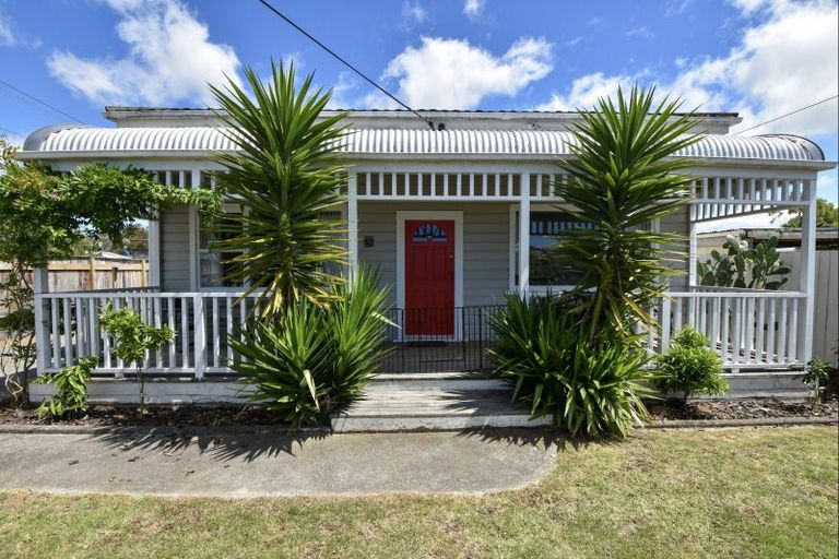 Photo of property in 234 High Street South, Carterton, 5713