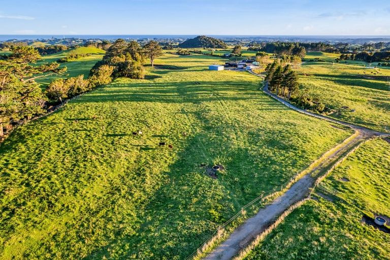 Photo of property in 1202 Frankley Road, Hurworth, New Plymouth, 4371