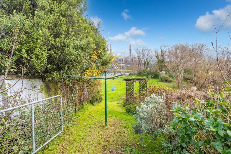 Photo of property in 190 Great South Road, Huntly, 3700