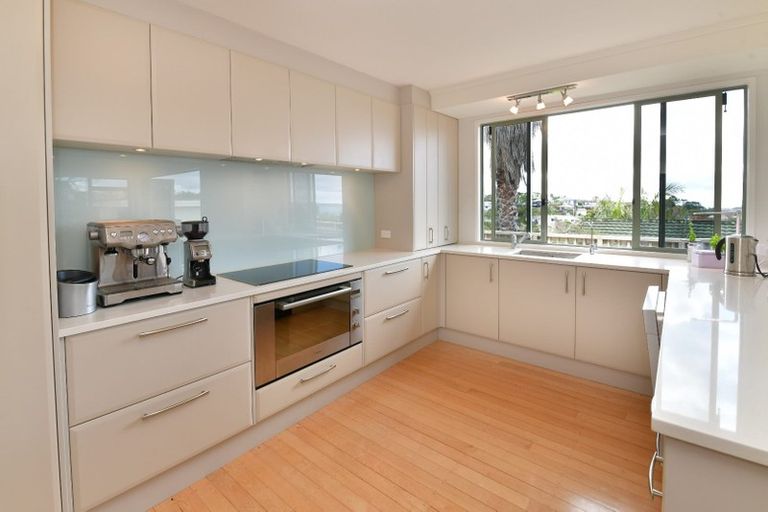 Photo of property in 55 Braemar Road, Castor Bay, Auckland, 0620