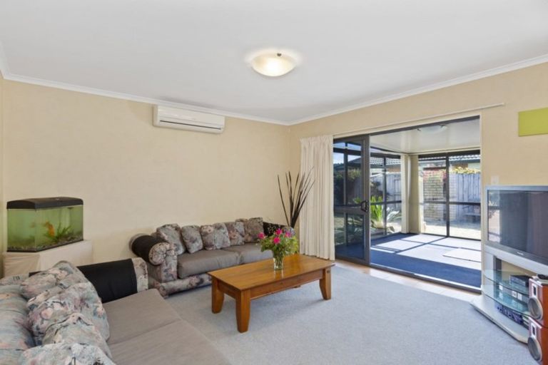 Photo of property in 34 Mcleod Place, Papamoa Beach, Papamoa, 3118