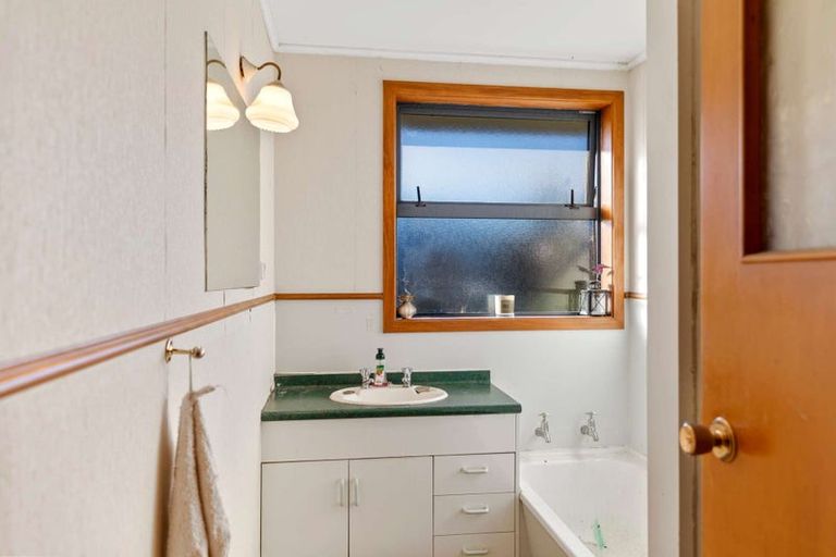 Photo of property in 10 Walker Street, East Gore, Gore, 9710