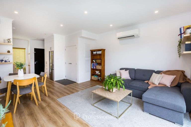 Photo of property in 8 Cynisca Crescent, Wallaceville, Upper Hutt, 5018