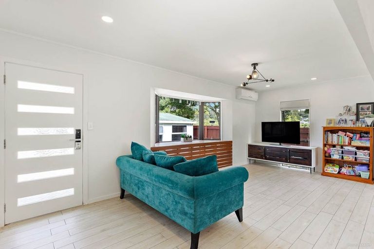 Photo of property in 1/86 Universal Drive, Henderson, Auckland, 0610