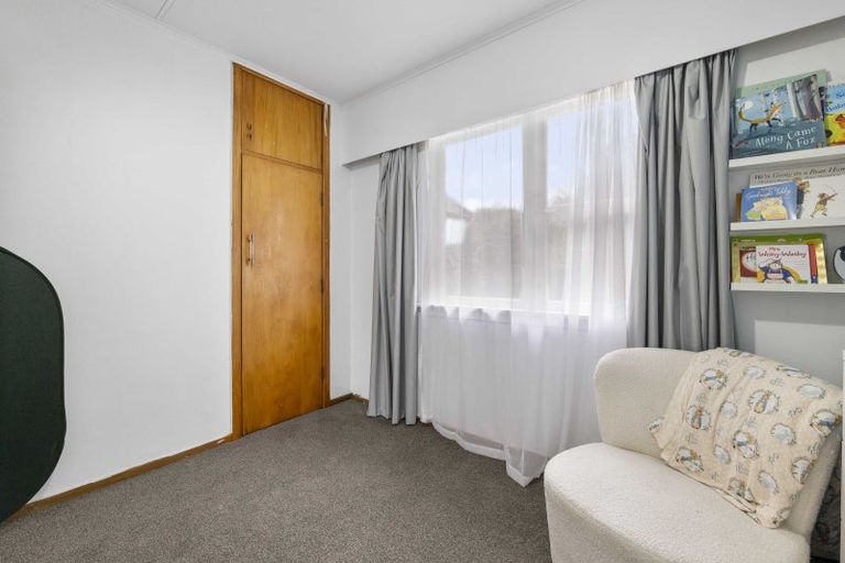 Photo of property in 8 Fyson Place, Hawera, 4610