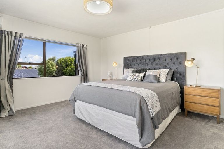 Photo of property in 44 Links View Drive, Omokoroa, 3114