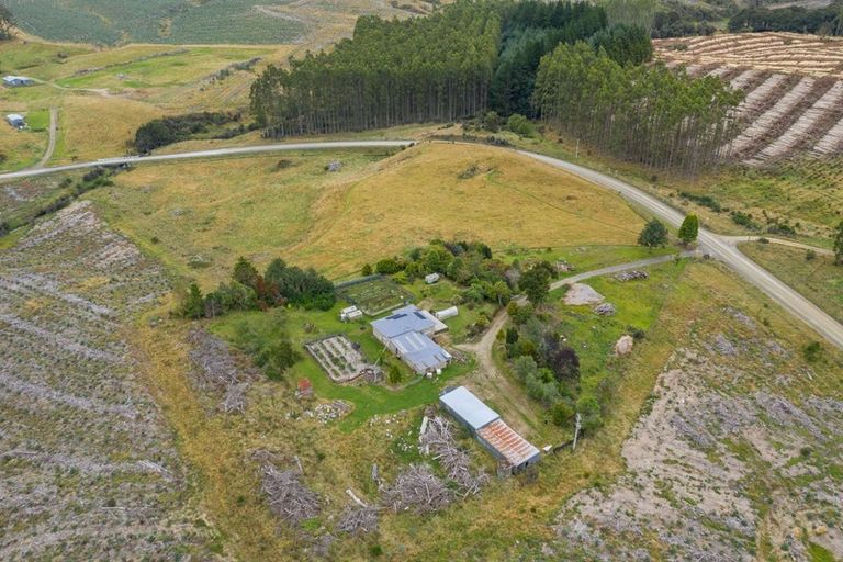 Photo of property in 2057 Tahakopa Valley Road, Tahakopa, Owaka, 9586