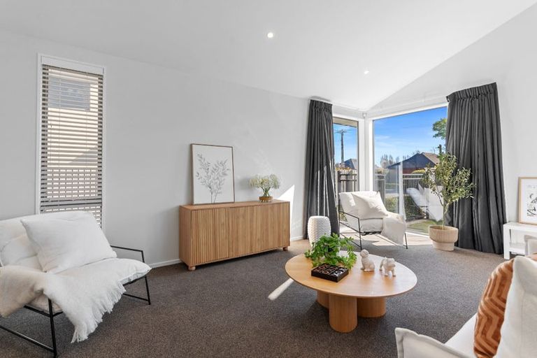 Photo of property in 58 Mcfaddens Road, St Albans, Christchurch, 8052