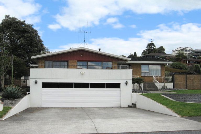 Photo of property in 2 Pandora Place, Welcome Bay, Tauranga, 3112
