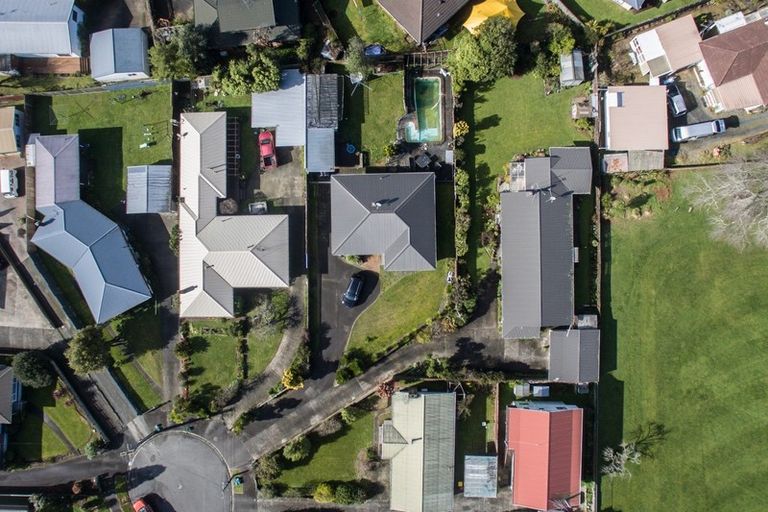 Photo of property in 18 Kingsley Street, St Andrews, Hamilton, 3200