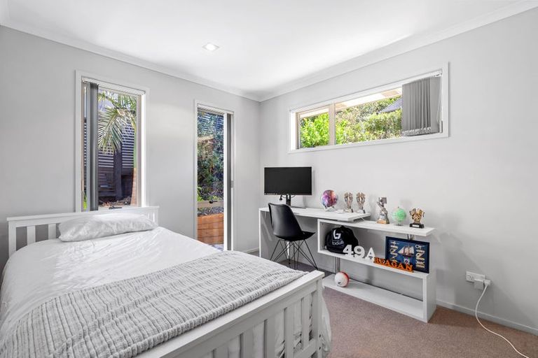 Photo of property in 16 Lagoon View, Gulf Harbour, Whangaparaoa, 0930