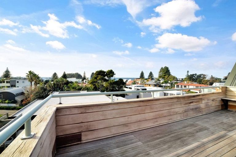 Photo of property in 11 Oceanview Road, Mount Maunganui, 3116