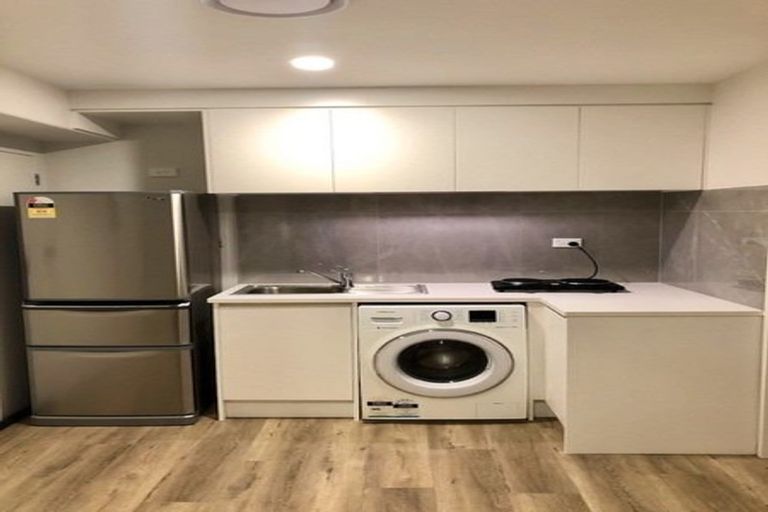 Photo of property in 138 Admirals Court Drive, Greenhithe, Auckland, 0632