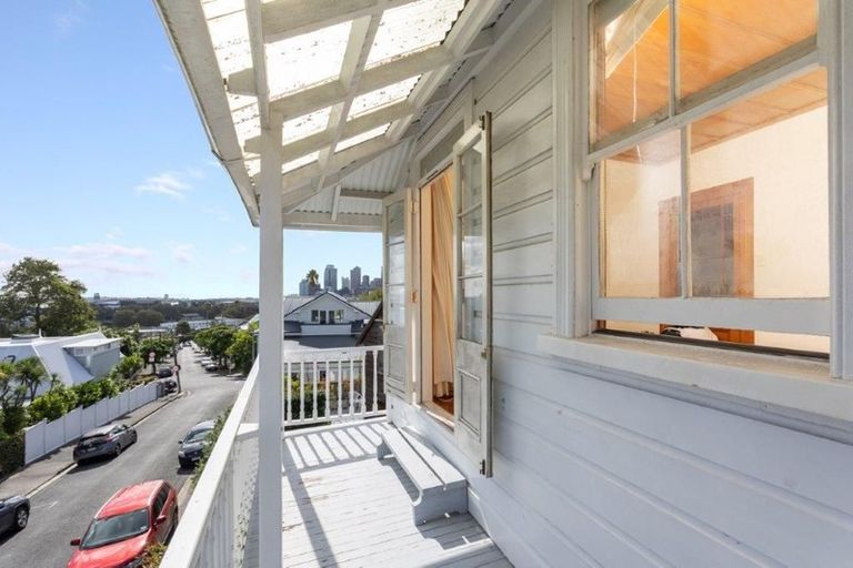 Photo of property in 17 Gunson Street, Freemans Bay, Auckland, 1011