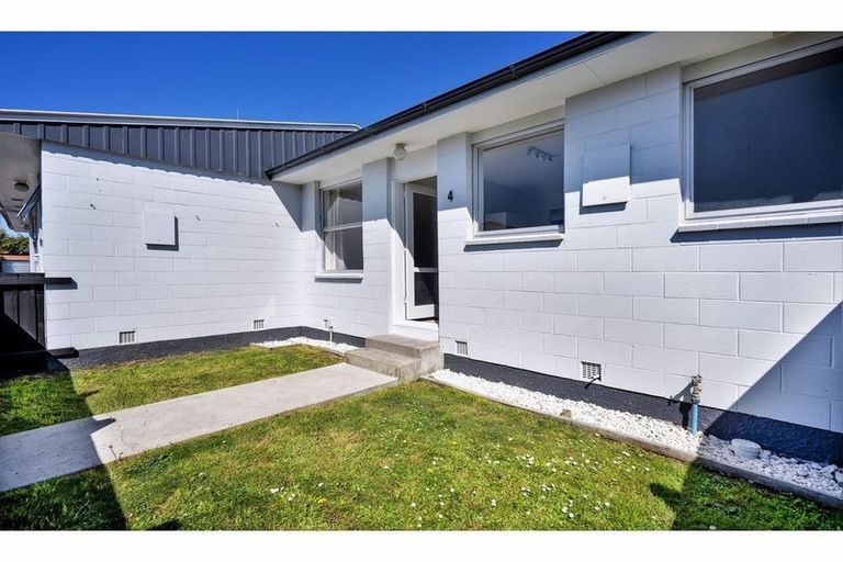 Photo of property in 4/108 Edward Avenue, Edgeware, Christchurch, 8013