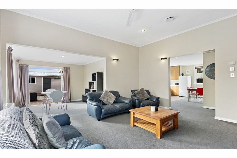 Photo of property in 79 Amyes Road, Hornby, Christchurch, 8042