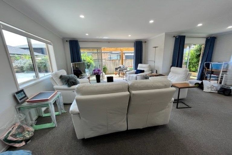 Photo of property in 146 Wellington Street, Howick, Auckland, 2014