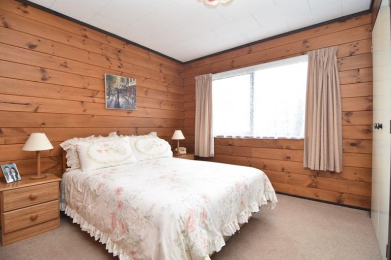 Photo of property in 12 Deller Drive, Carterton, 5713