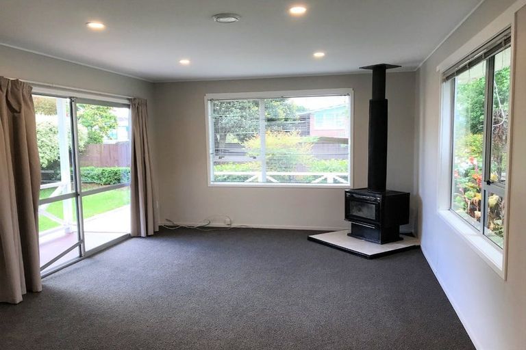 Photo of property in 8 Matangi Road, Mount Wellington, Auckland, 1060