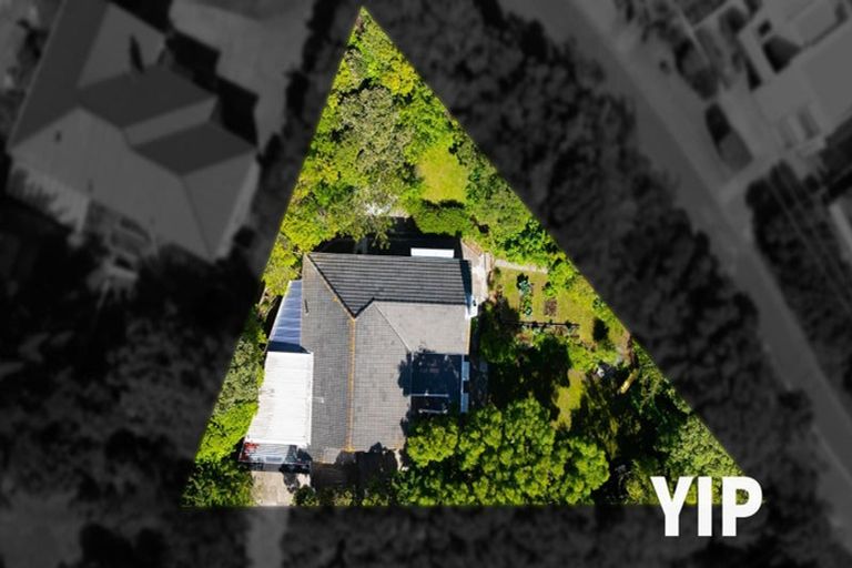 Photo of property in 51 Tarawera Road, Johnsonville, Wellington, 6037