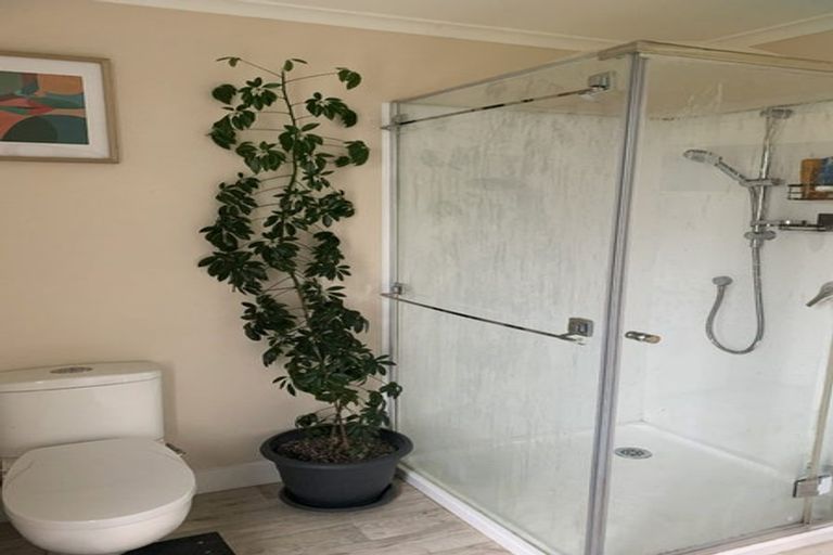 Photo of property in 1 Frood Street, Bulls, 4818