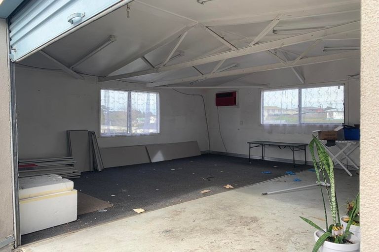 Photo of property in 49 Beaumonts Way, Manurewa, Auckland, 2102