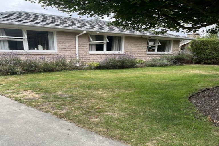 Photo of property in 32 Teesdale Street, Burnside, Christchurch, 8053