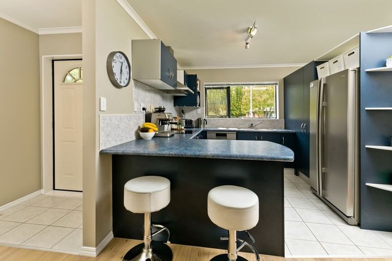 Photo of property in 20 Brookwood Drive, Henderson, Auckland, 0612