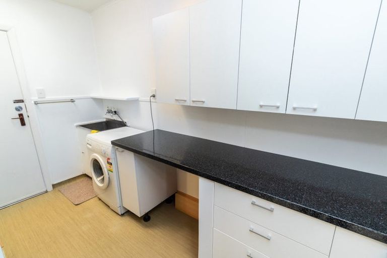 Photo of property in 124 Naenae Road, Naenae, Lower Hutt, 5011