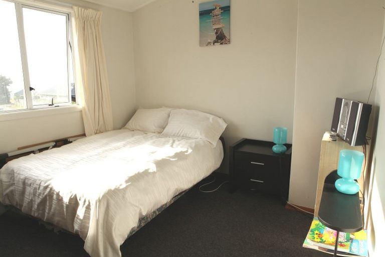 Photo of property in 25a-d Tireti Road, Titahi Bay, Porirua, 5022